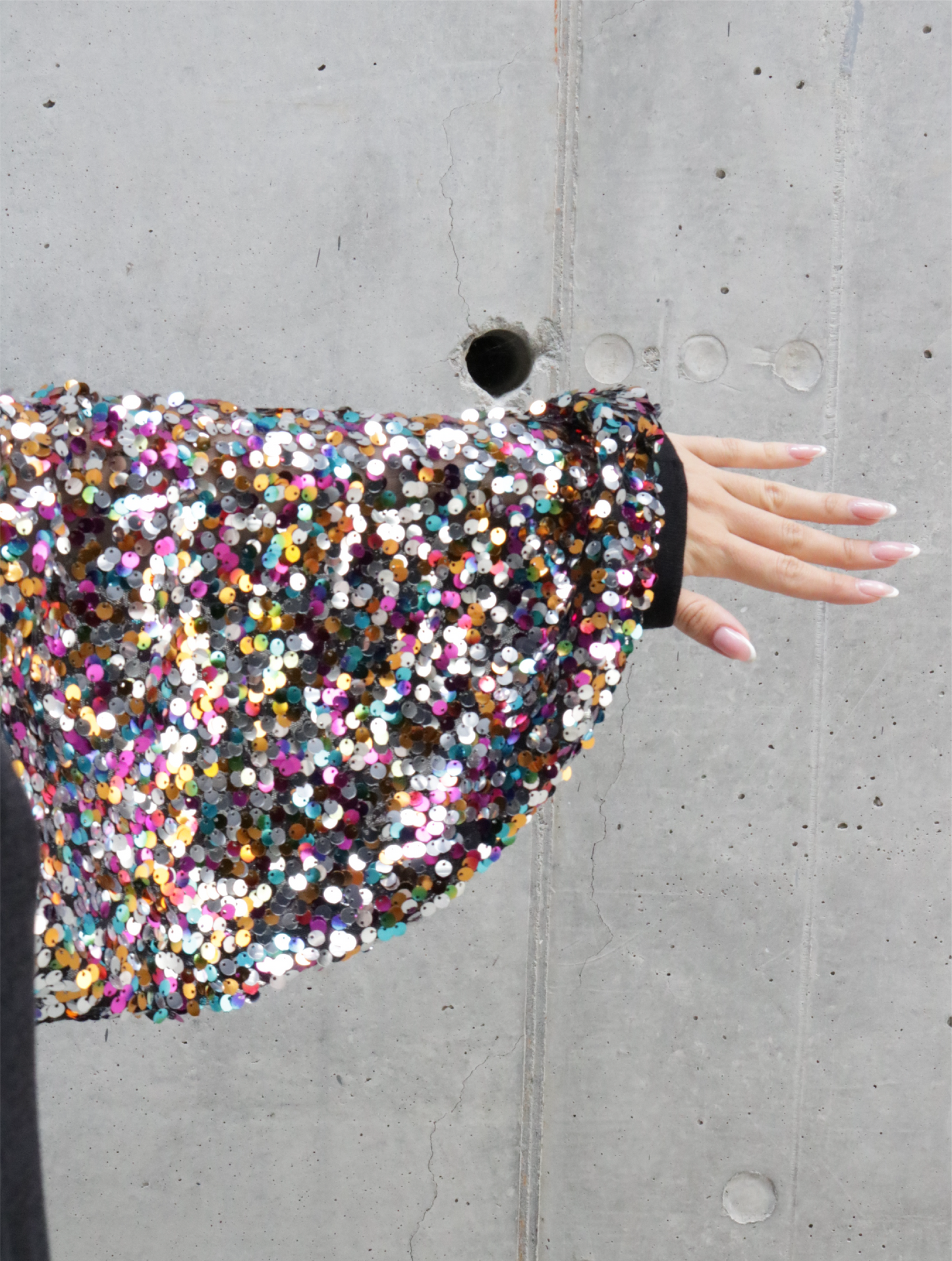 SEQUIN COLOR SWEATER